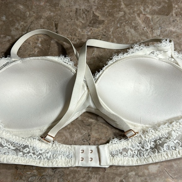 Aerie 36C white bra,lace covered,mesh,fray,padded,cross back,wireless,feminine - Picture 8 of 11